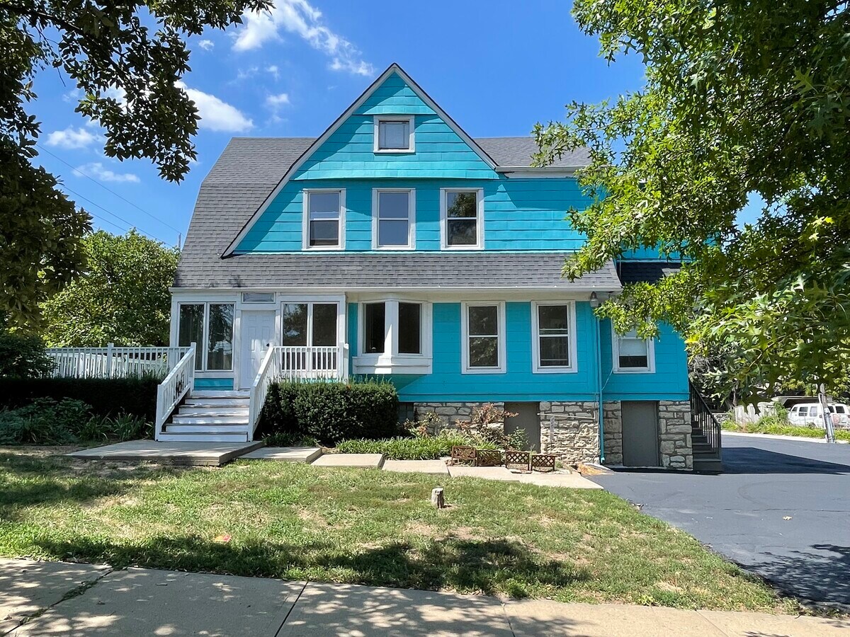 1200 W 39th St, Kansas City 64111 Retail for Sale