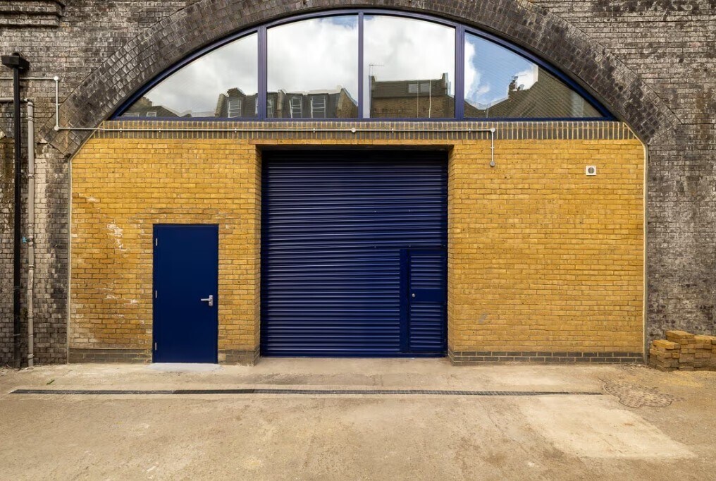 14A Battersea Park Rd, London for sale Primary Photo- Image 1 of 1