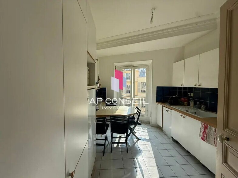 Office in Versailles to rent - Interior Photo - Image 3 of 6