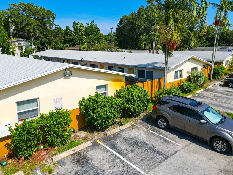 700 SW 15th Ave, Fort Lauderdale, FL for sale - Primary Photo - Image 1 of 12