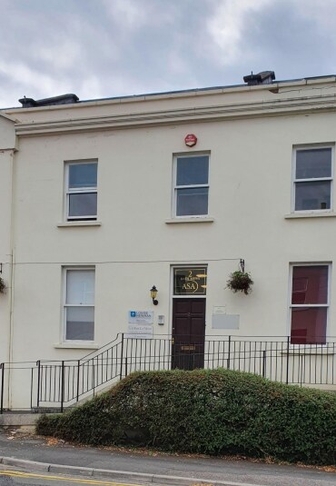 2 Bath Parade, Cheltenham for sale Primary Photo- Image 1 of 1