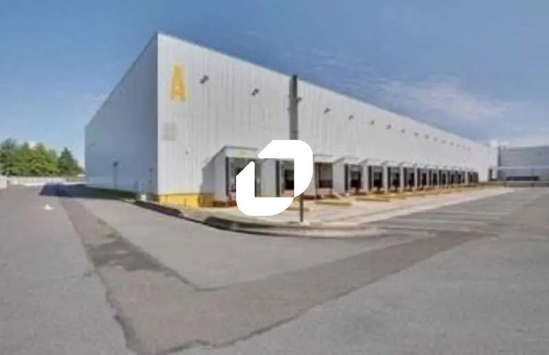 7 Rue Pierre Josse, Bondoufle to rent - Building Photo - Image 3 of 4