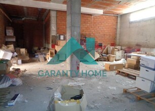 Retail in Cáceres, Cáceres to rent Interior Photo- Image 1 of 3