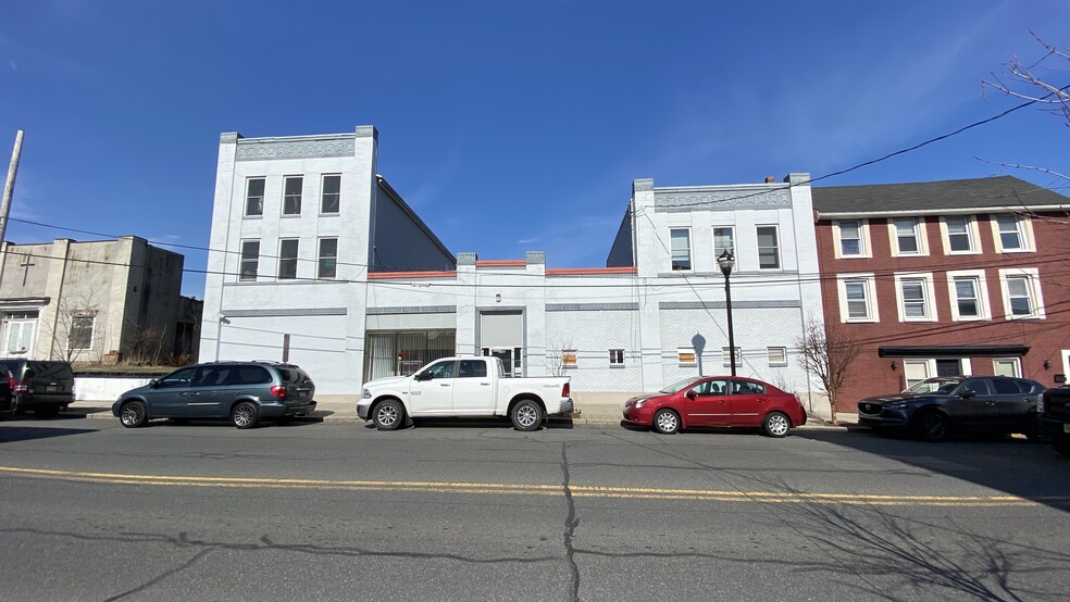 309 S Main St, Phillipsburg, NJ for rent - Building Photo - Image 1 of 23