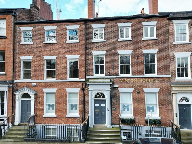 26-27 Park Sq W, Leeds to rent - Building Photo - Image 3 of 8