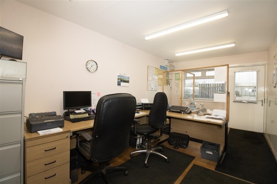 Mearns Motors Limited, Laurencekirk for sale - Building Photo - Image 3 of 13