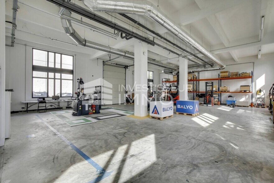 Light Industrial in Ivry-sur-Seine to rent - Building Photo - Image 3 of 17