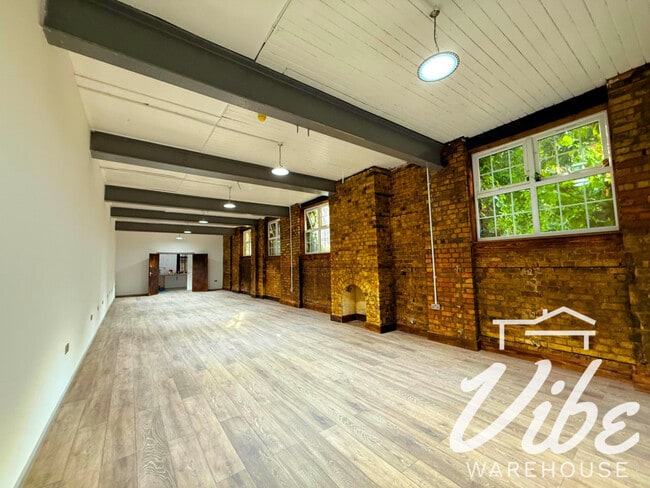 More details for 22 Clarence Mews, London - Office to Rent