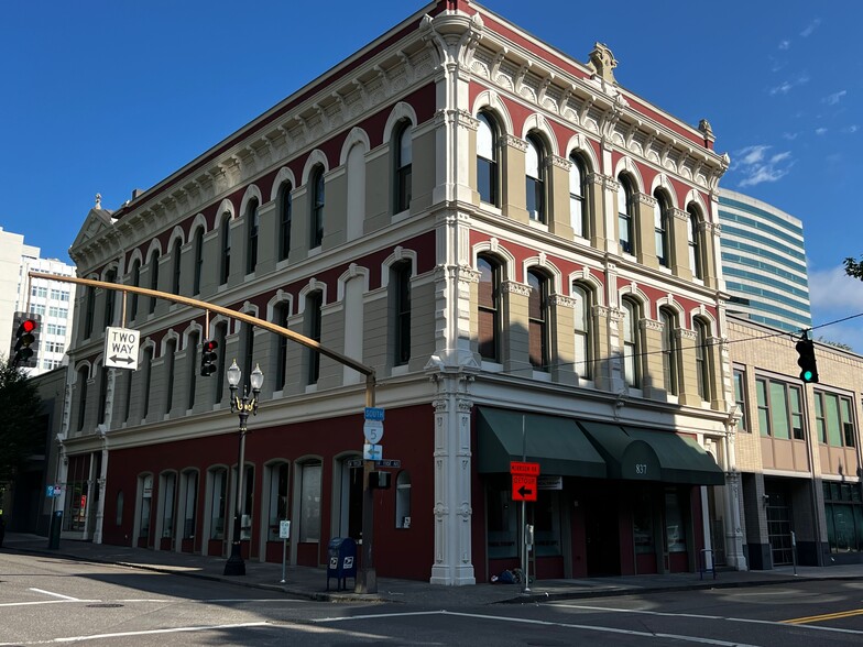 117 SW Taylor St, Portland, OR for sale - Building Photo - Image 1 of 8