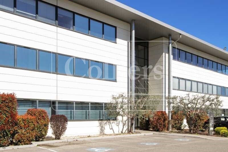 Office in Marseille for sale - Building Photo - Image 2 of 4