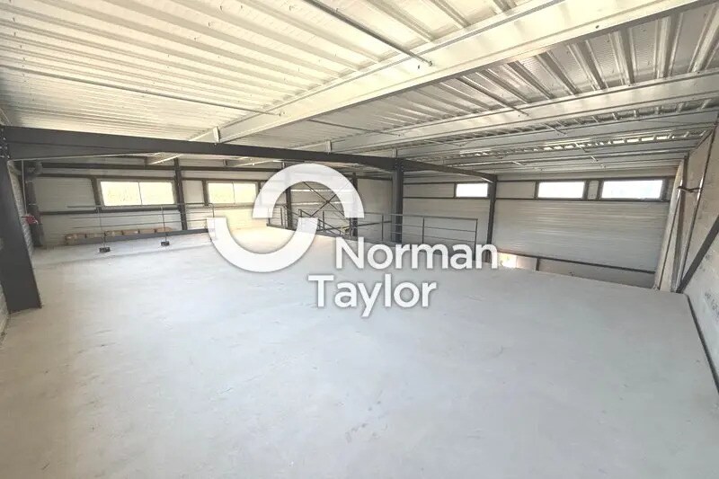 Light Industrial in Montpellier to rent - Building Photo - Image 3 of 16
