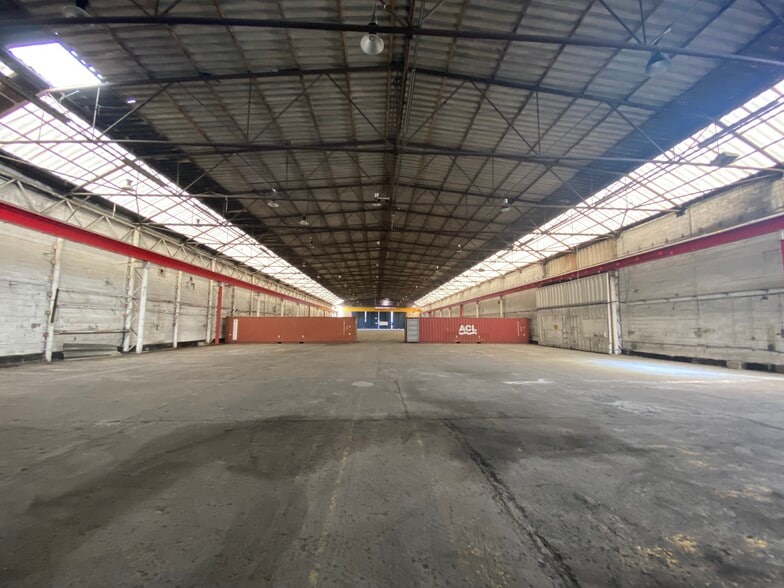 Charleywood Rd, Liverpool to rent - Building Photo - Image 2 of 14