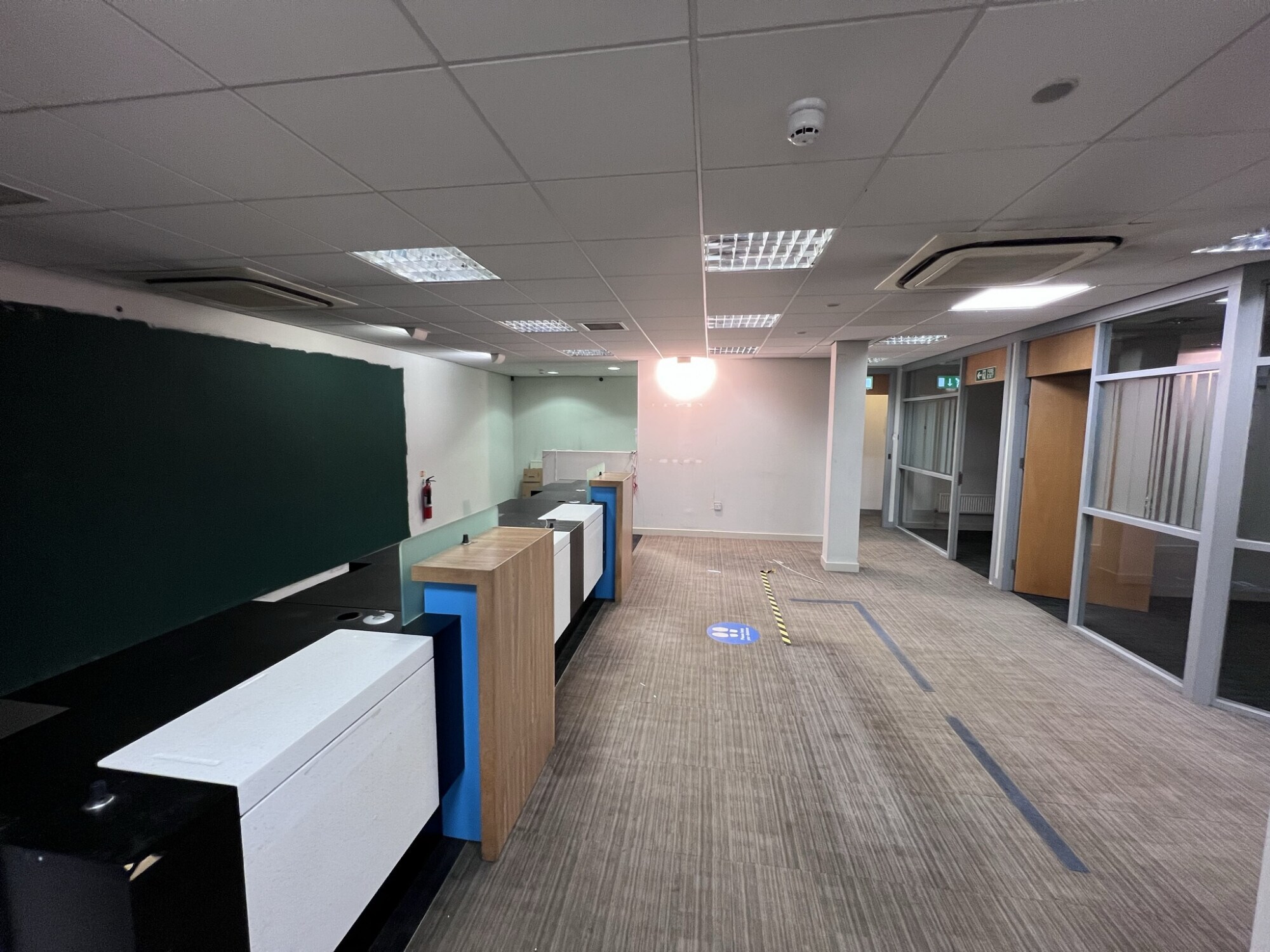 83-85 Main St, Thornliebank to rent Interior Photo- Image 1 of 2