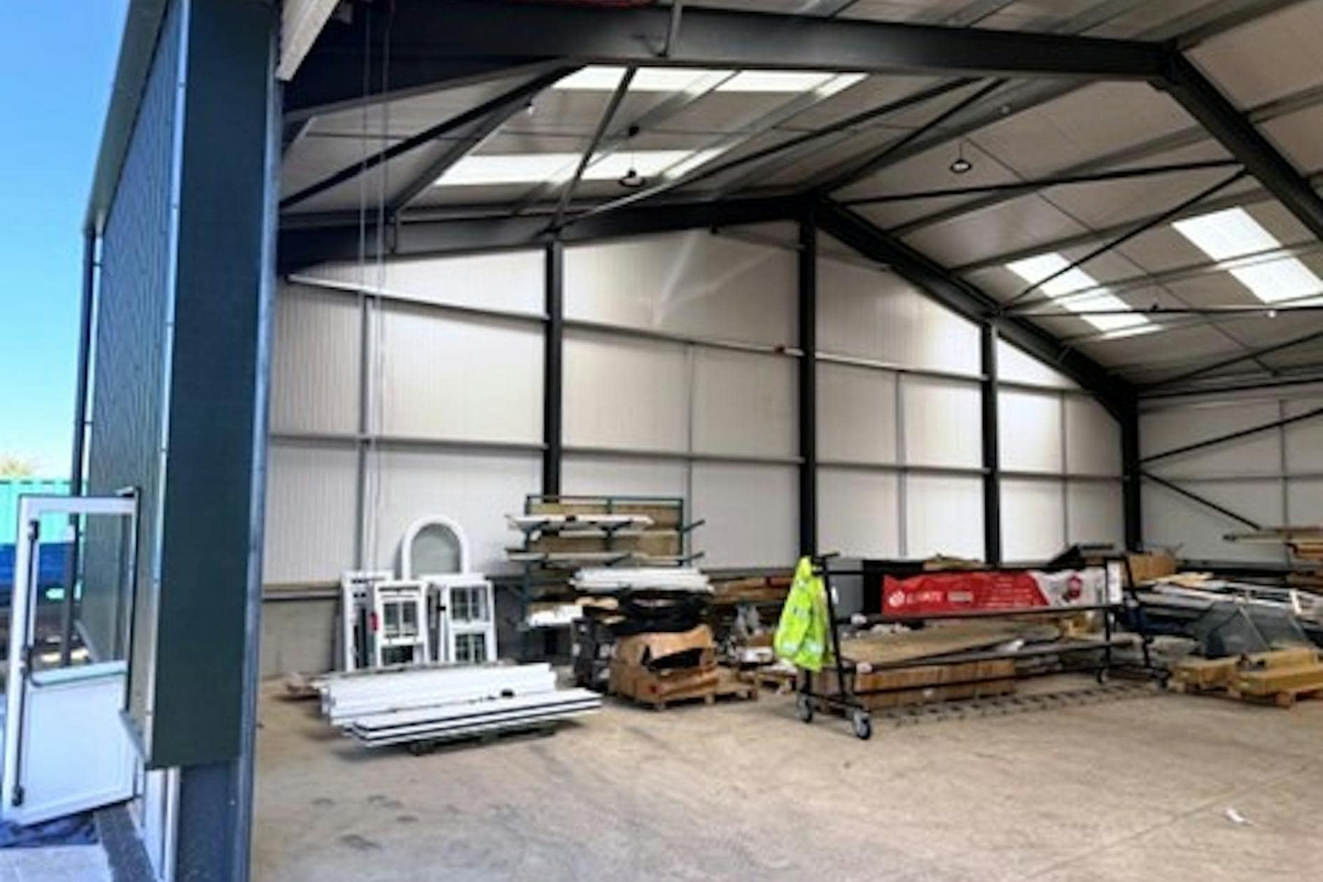Upper Wield, Alresford to rent Interior Photo- Image 1 of 2