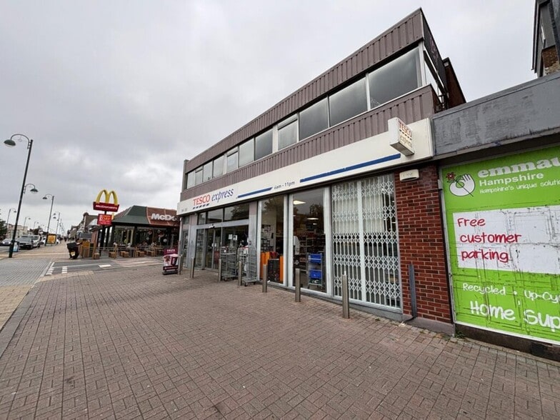 349-353 Shirley Rd, Southampton to rent - Building Photo - Image 2 of 3