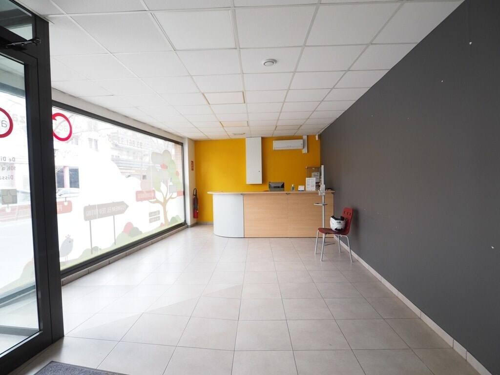 Granollers, BAR 08402 - Unit - -  - Interior Photo - Image 2 of 16