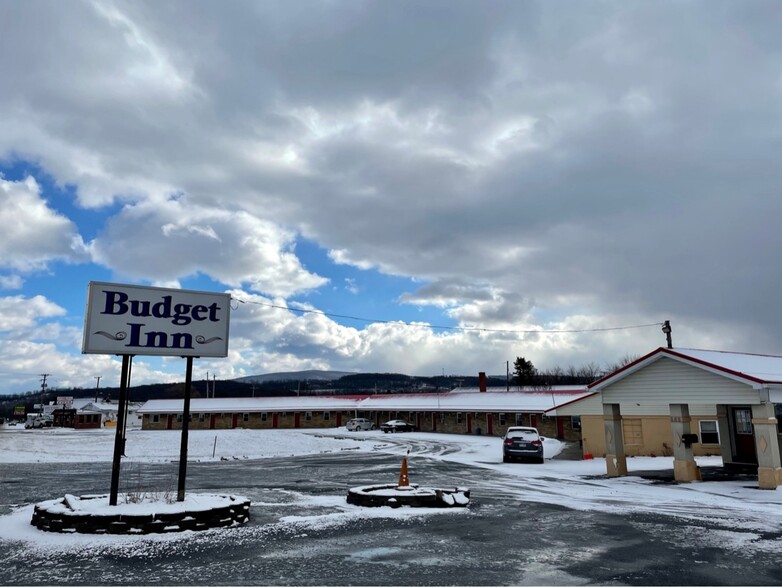 885 Old Route 22, Duncansville, PA for sale - Building Photo - Image 1 of 1