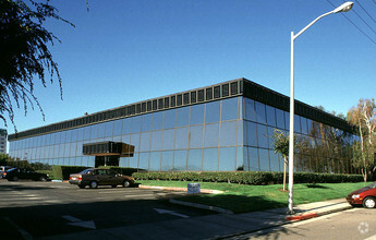 800 S Claremont St, San Mateo, CA for rent Building Photo- Image 1 of 7