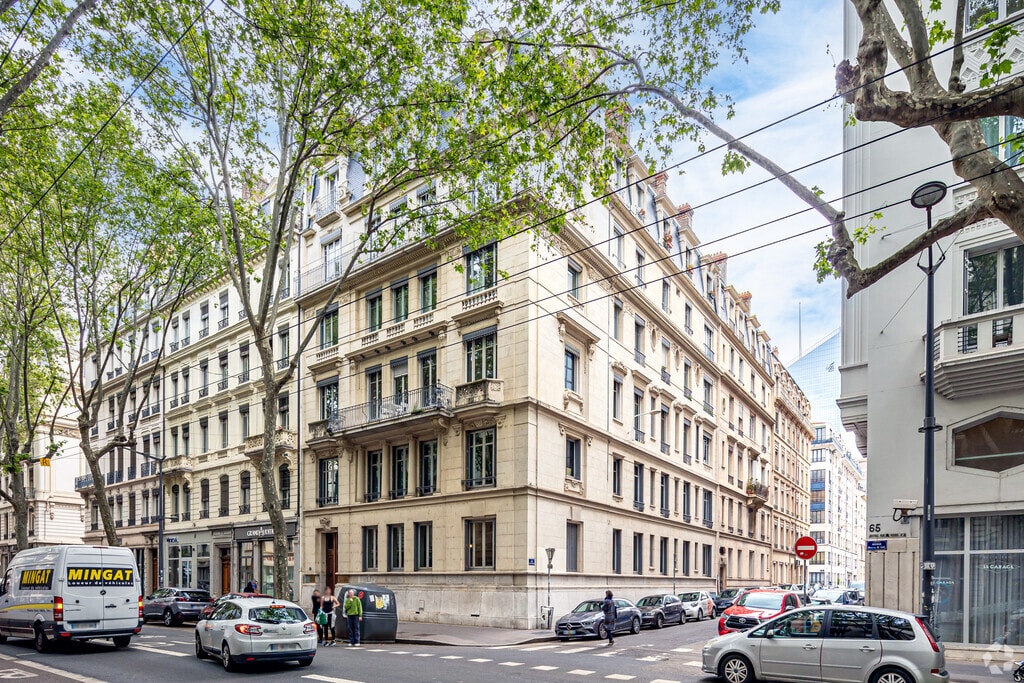 Location Bureaux 197 m² - Photo 1