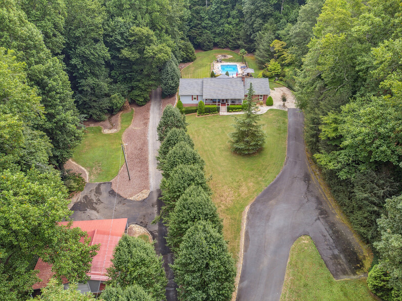 3992 Doc Sams Rd, Cumming, GA for sale - Building Photo - Image 3 of 12