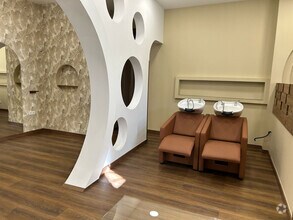 Retail in Ávila, Ávila to rent Interior Photo- Image 1 of 8