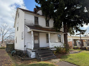 322 Prospect St, Elyria, OH for sale Primary Photo- Image 1 of 2