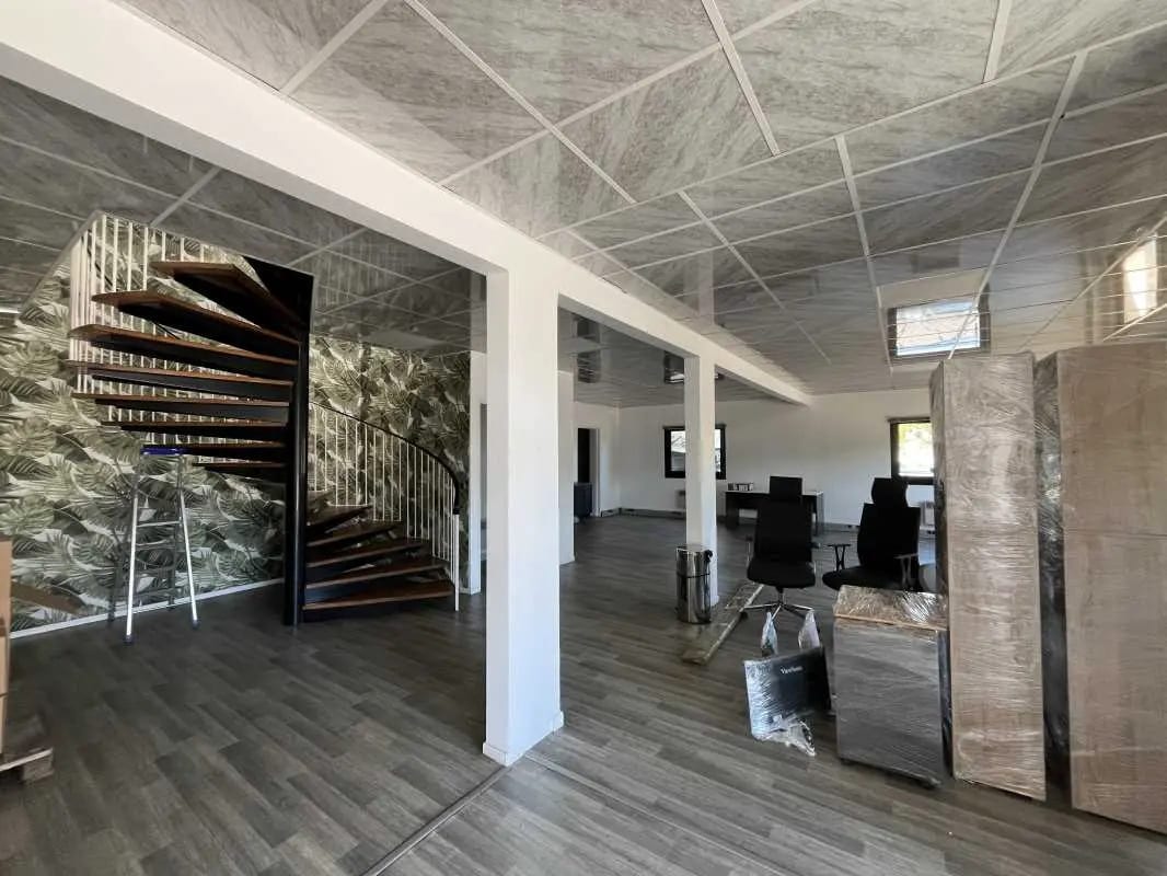 20 Rue Des Cerisiers, Lisses to rent Interior Photo- Image 1 of 5