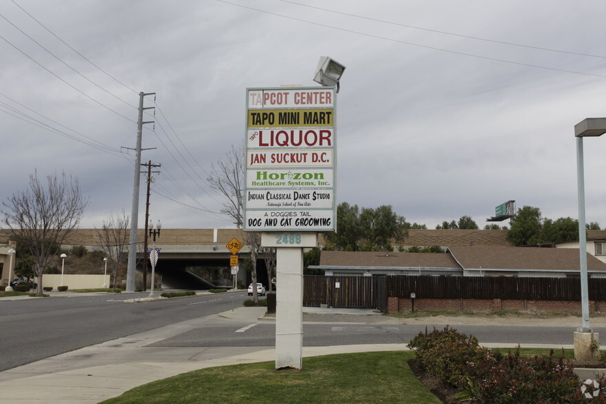 2488 Tapo St, Simi Valley, CA for rent - Building Photo - Image 3 of 5