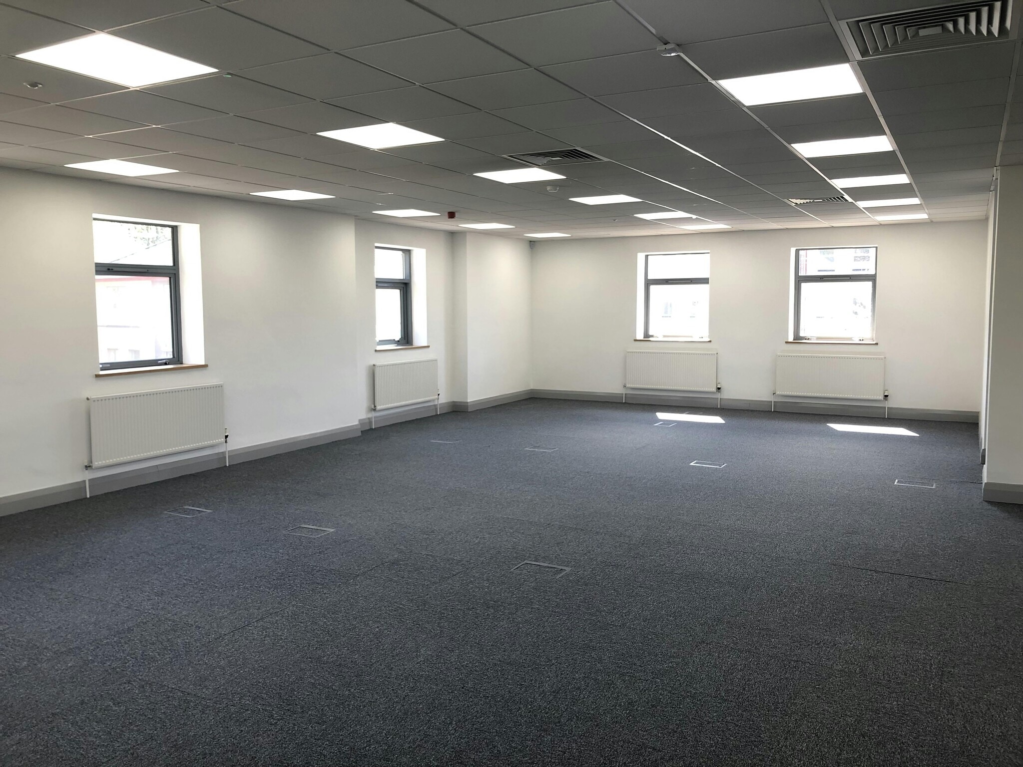 Landmark Ct, Leeds to rent Interior Photo- Image 1 of 4