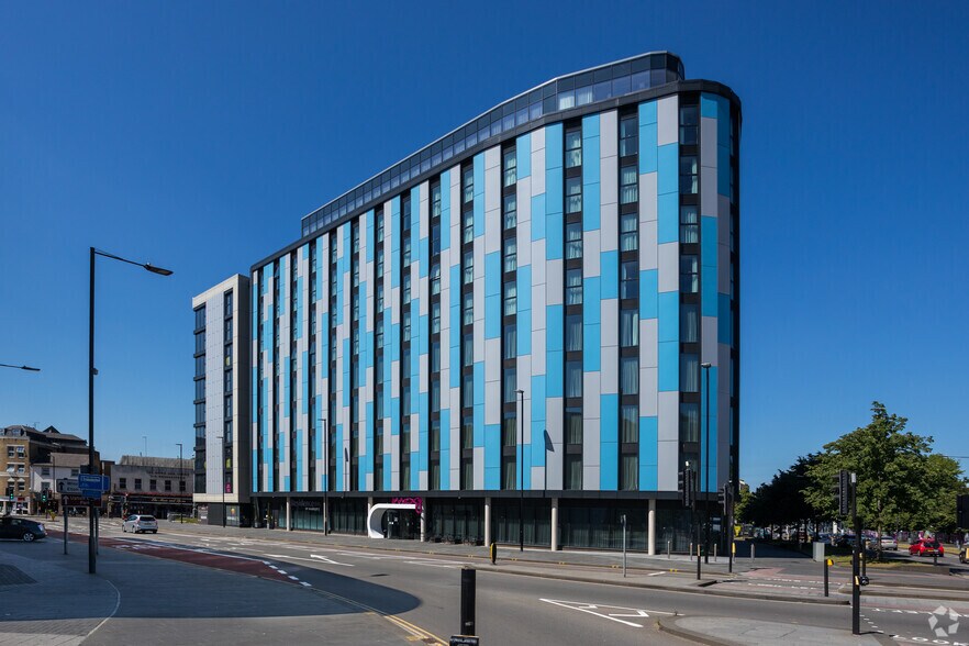 5 William St, Slough for sale - Primary Photo - Image 1 of 1