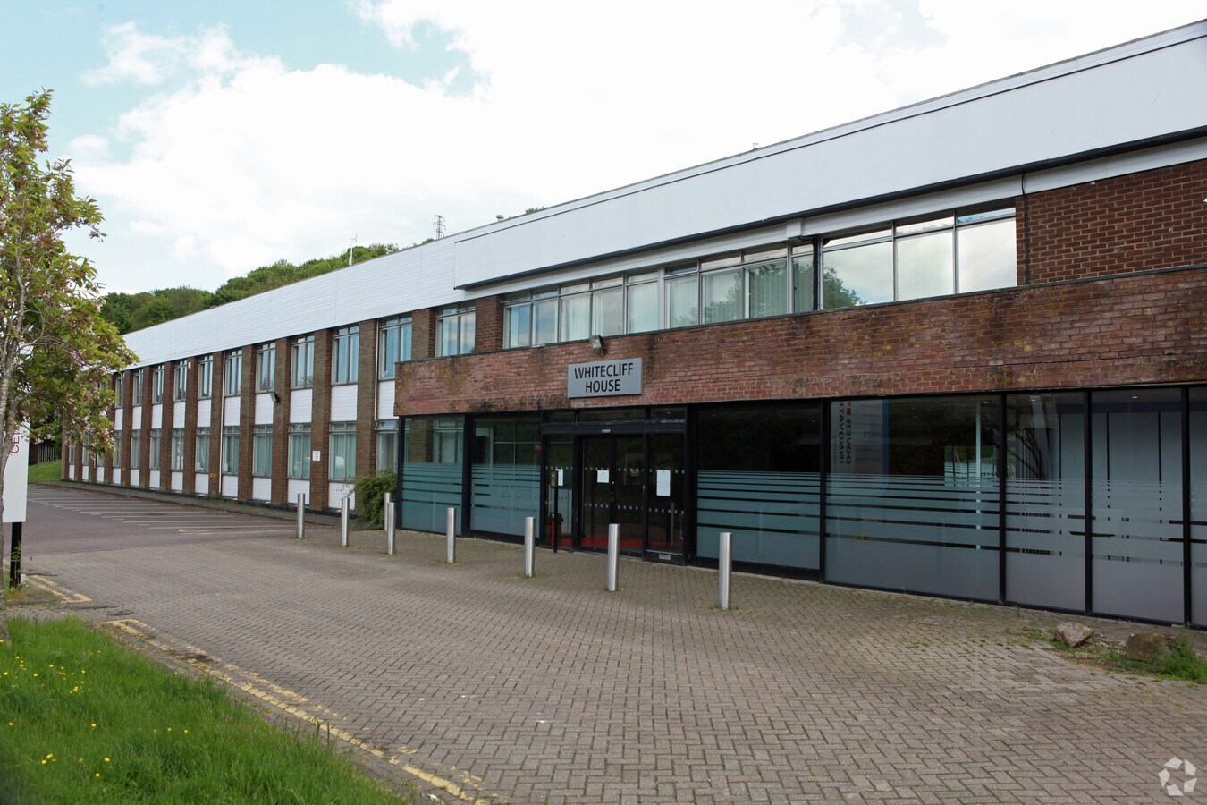 Poulton Clos, Dover CT17 0HL Whitecliff House UK