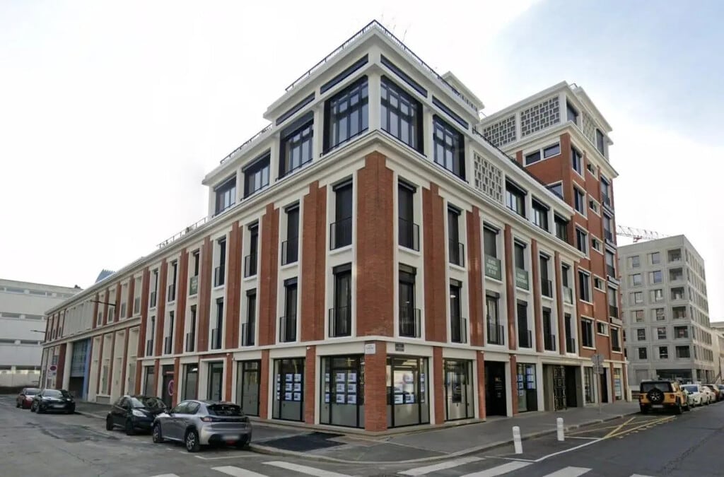 Location Bureaux 59 m² - Photo 1