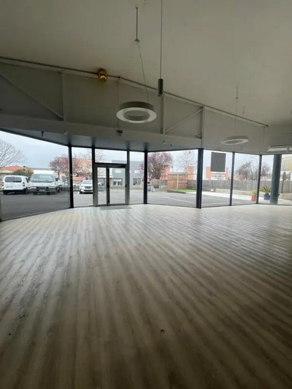 4 Boulevard Du Libre Échange, Saint-Orens-de-Gameville to rent Building Photo- Image 1 of 6