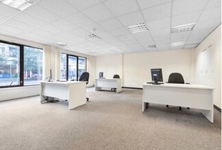 480-500 Larkshall Rd, London for sale Interior Photo- Image 2 of 9