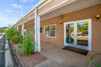 411 E St. Michael's Dr, Santa Fe, NM for rent Building Photo- Image 1 of 19