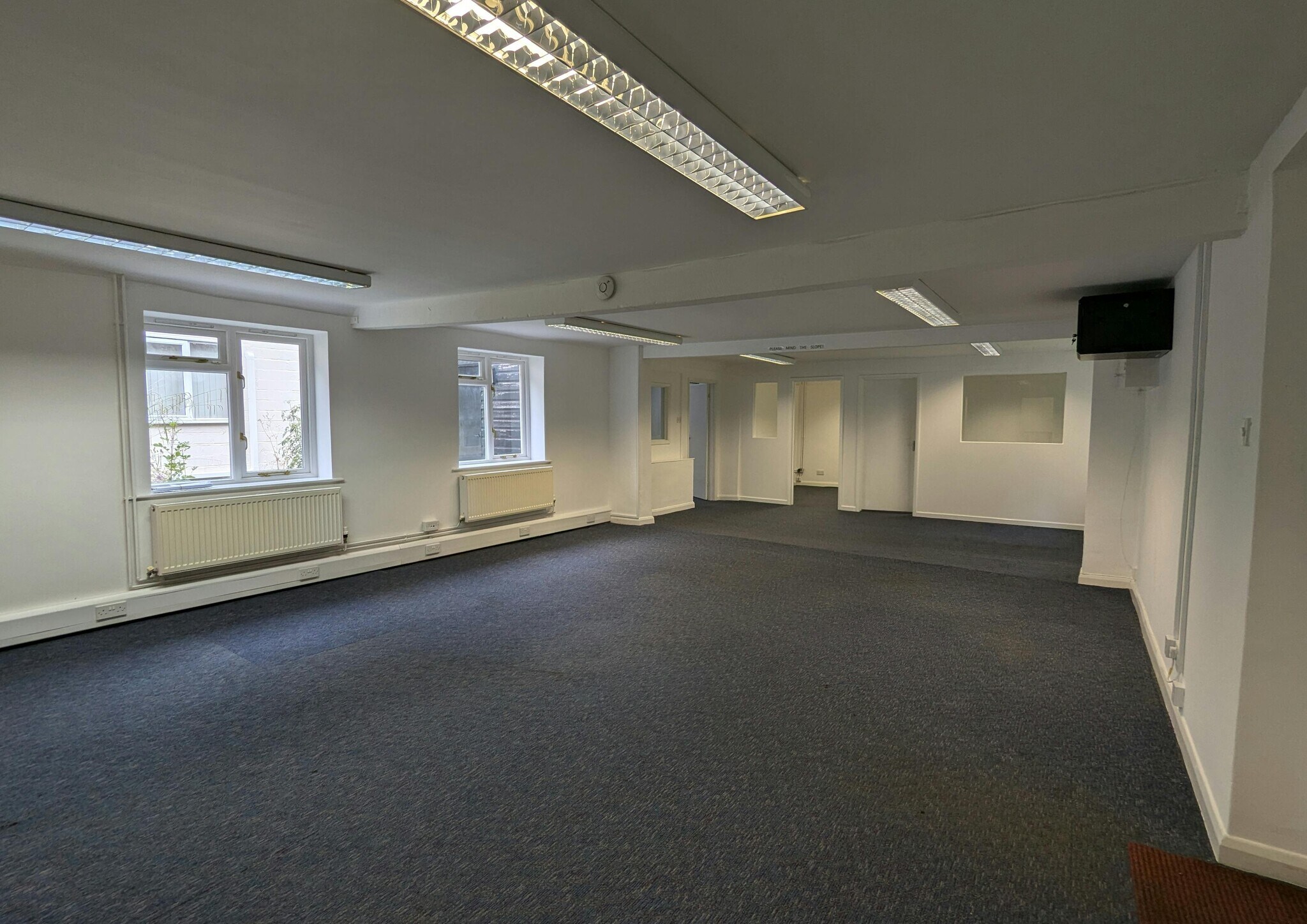 Loseley Park, Guildford to rent Interior Photo- Image 1 of 4