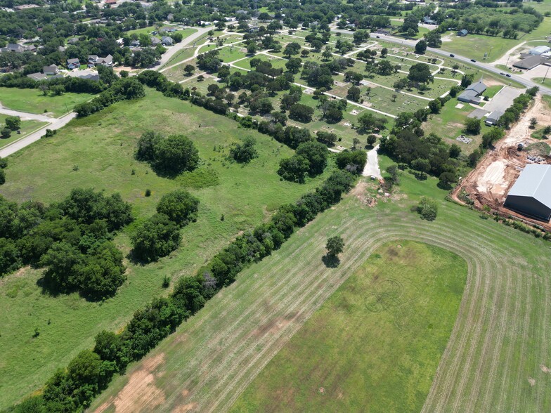 511 E Moore St, Granbury, TX for sale - Building Photo - Image 2 of 14