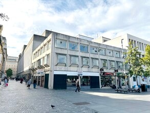 17-20 Williamson Sq, Liverpool to rent Building Photo- Image 1 of 5