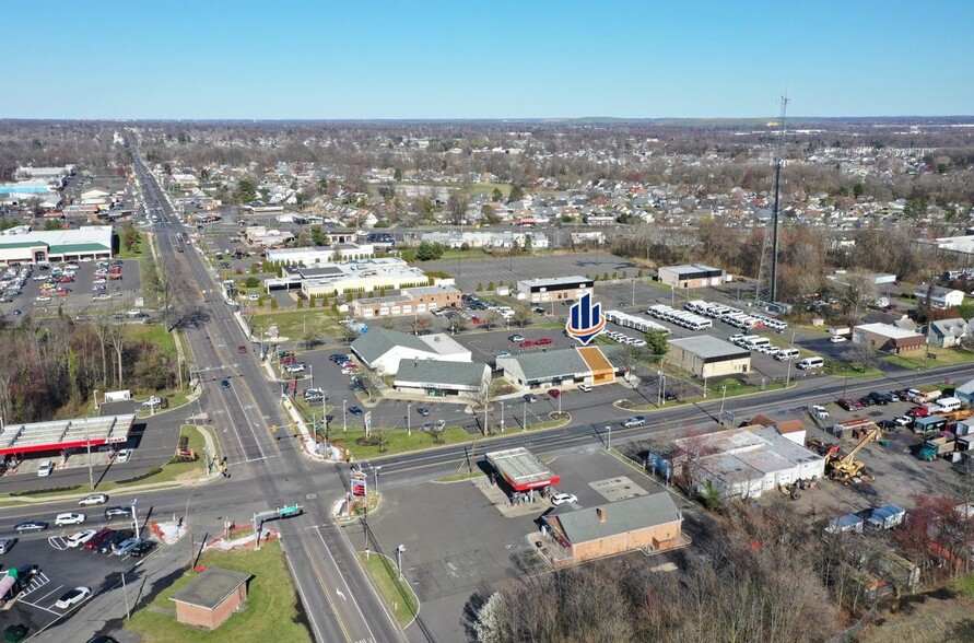 2418 Durham Rd, Bristol, PA for rent - Building Photo - Image 3 of 8