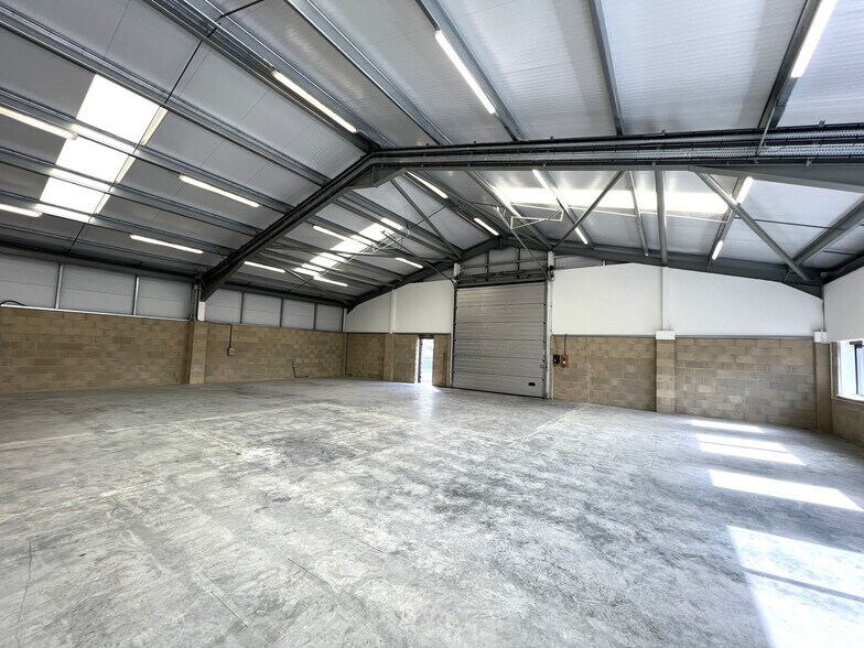 Unit 1c Thornhill Court, Billingshurst Rd, Coolham to rent - Interior Photo - Image 2 of 9