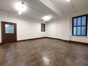 275 4th St E, Saint Paul, MN to rent Interior Photo- Image 1 of 5