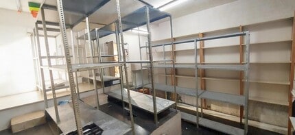 Retail in Barcelona, Barcelona to rent Interior Photo- Image 2 of 13