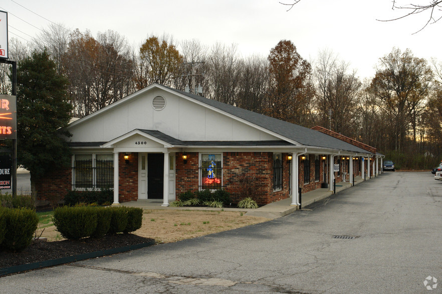 4300 Outer Loop, Louisville, KY for sale - Primary Photo - Image 1 of 1