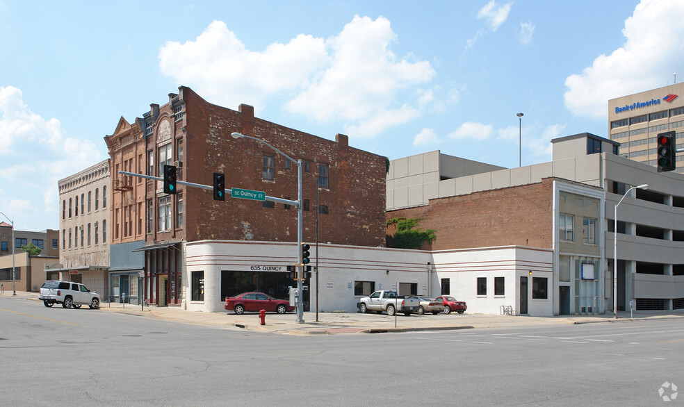 629 SE Quincy St, Topeka, KS for sale - Primary Photo - Image 1 of 3