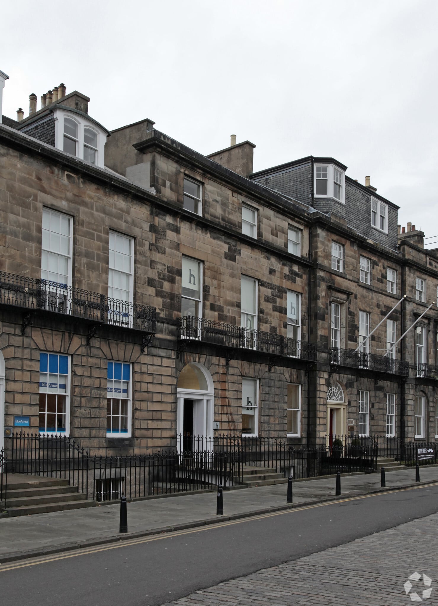 8 Coates Cres, Edinburgh to rent Primary Photo- Image 1 of 3