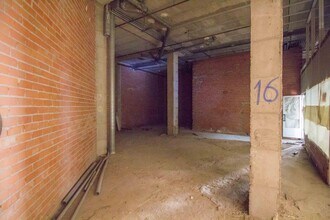 Retail in Cuenca, Cuenca to rent Building Photo- Image 2 of 2