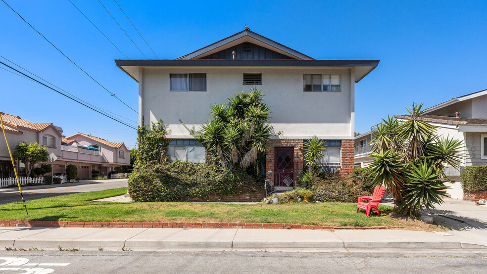 2701 Curtis Ave, Redondo Beach, CA for sale - Building Photo - Image 3 of 8