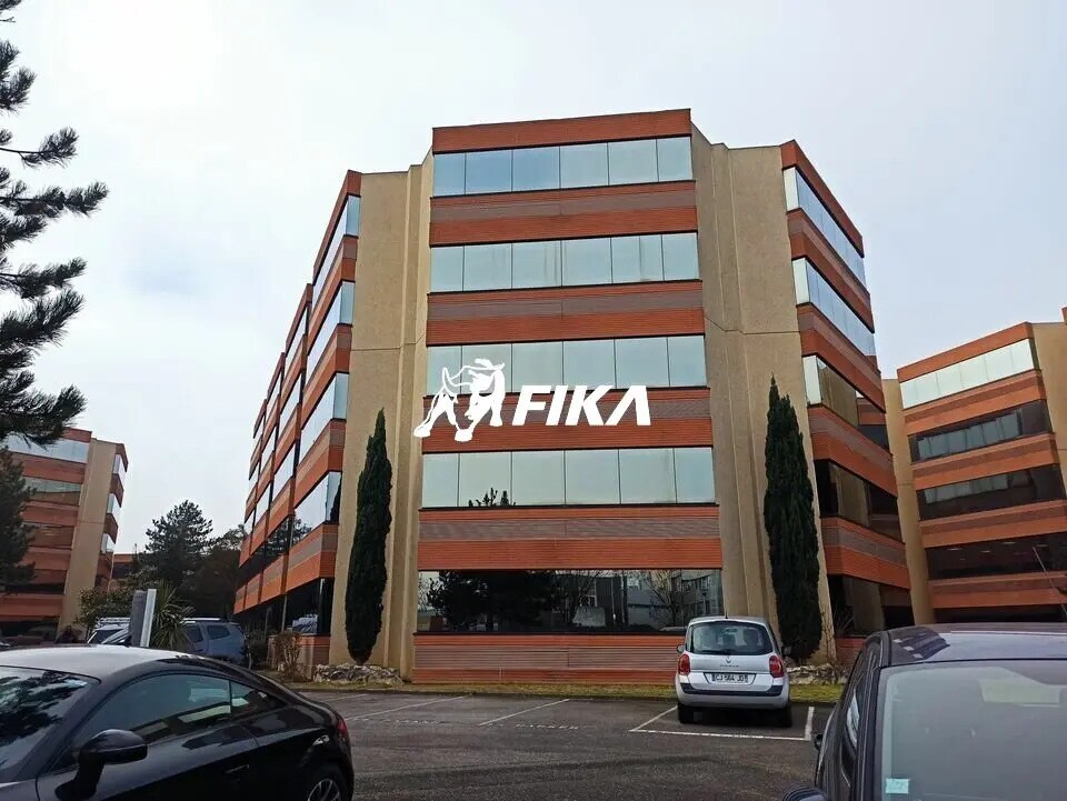 Location Bureaux 233 m² - Photo 1