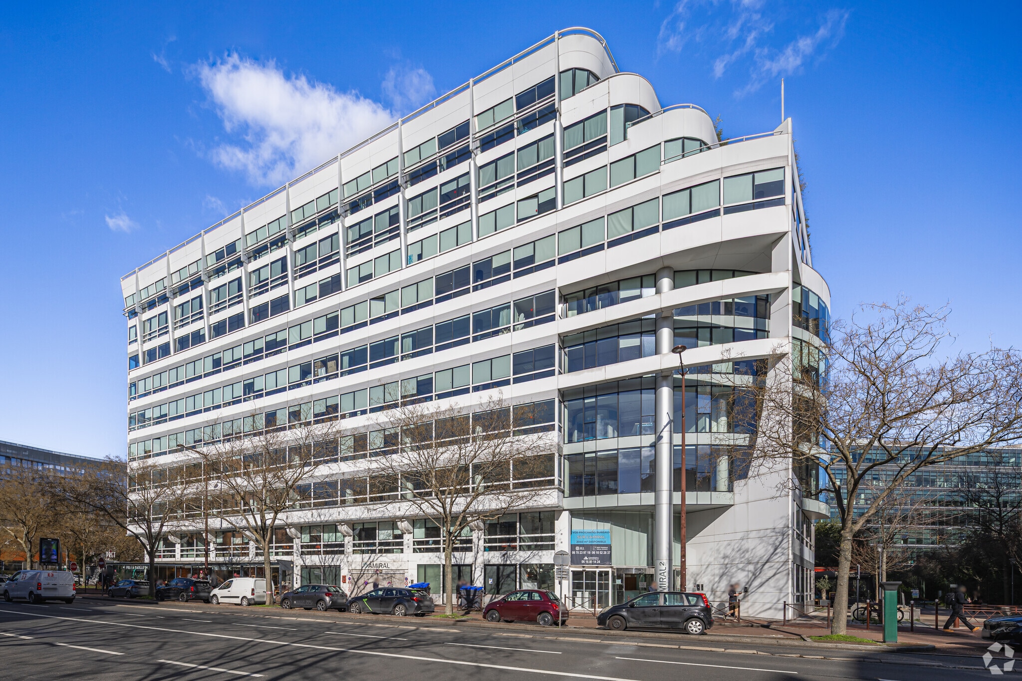 1-3 Rue Gaston Et René Caudron, Issy-les-Moulineaux to rent Primary Photo- Image 1 of 25