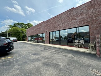 More details for 827 N Washington St, Naperville, IL - Retail for Rent